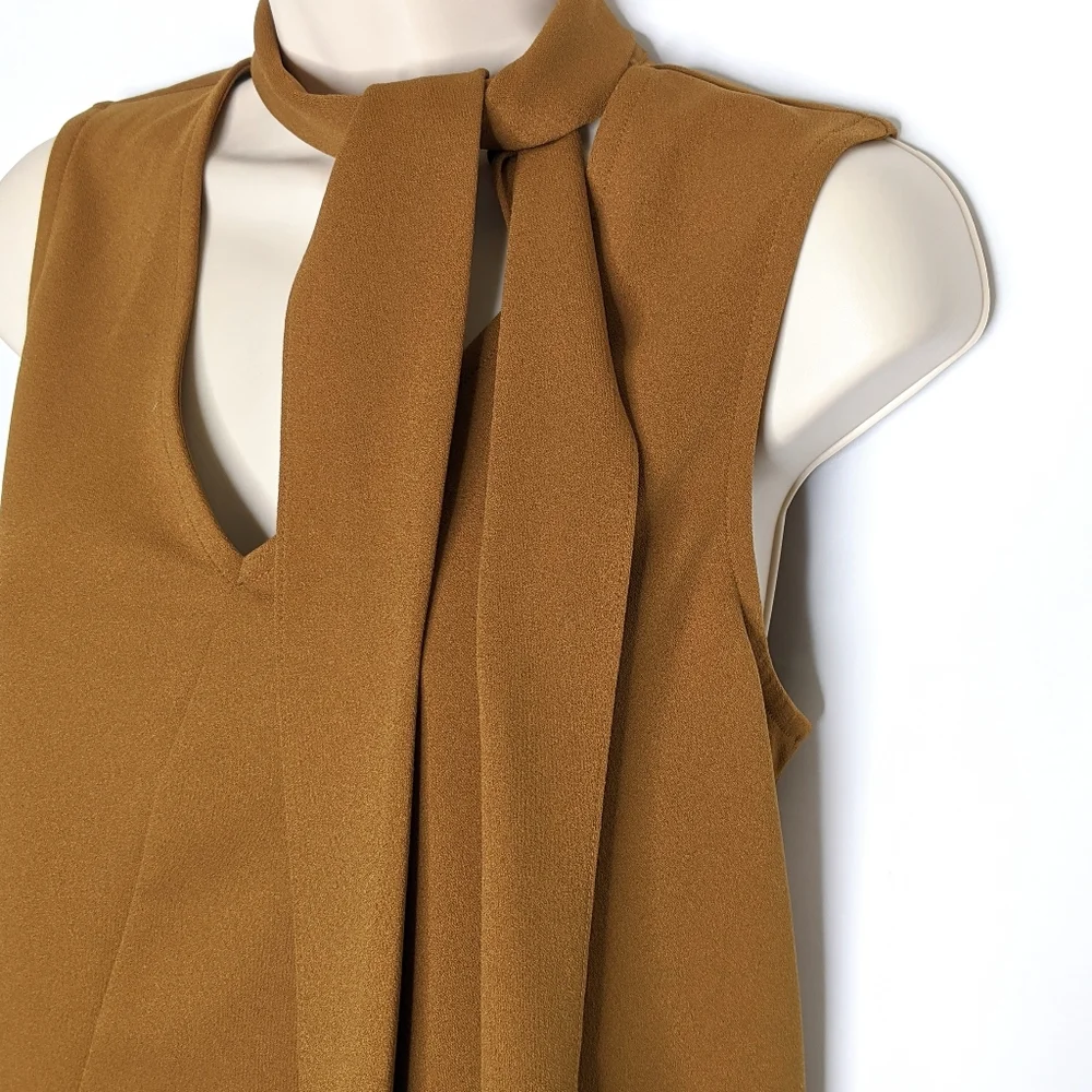 Alfani‎ sleeveless tunic w built-in scarf/tie, sz M